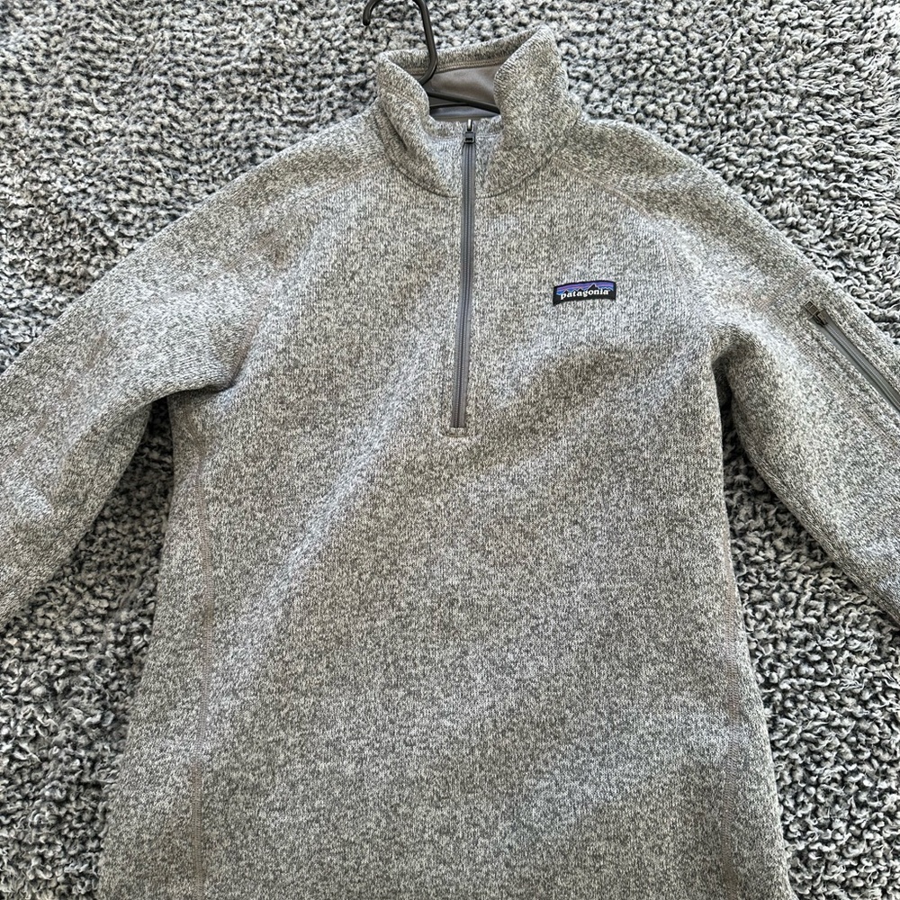 Women’s Patagonia better sweater.